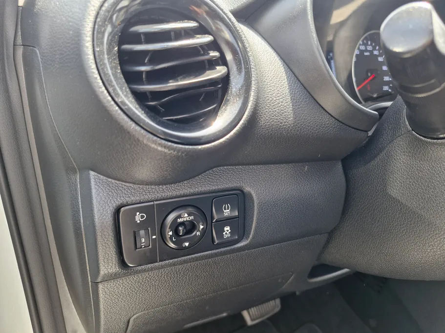 2024 Kia Pegas LX 