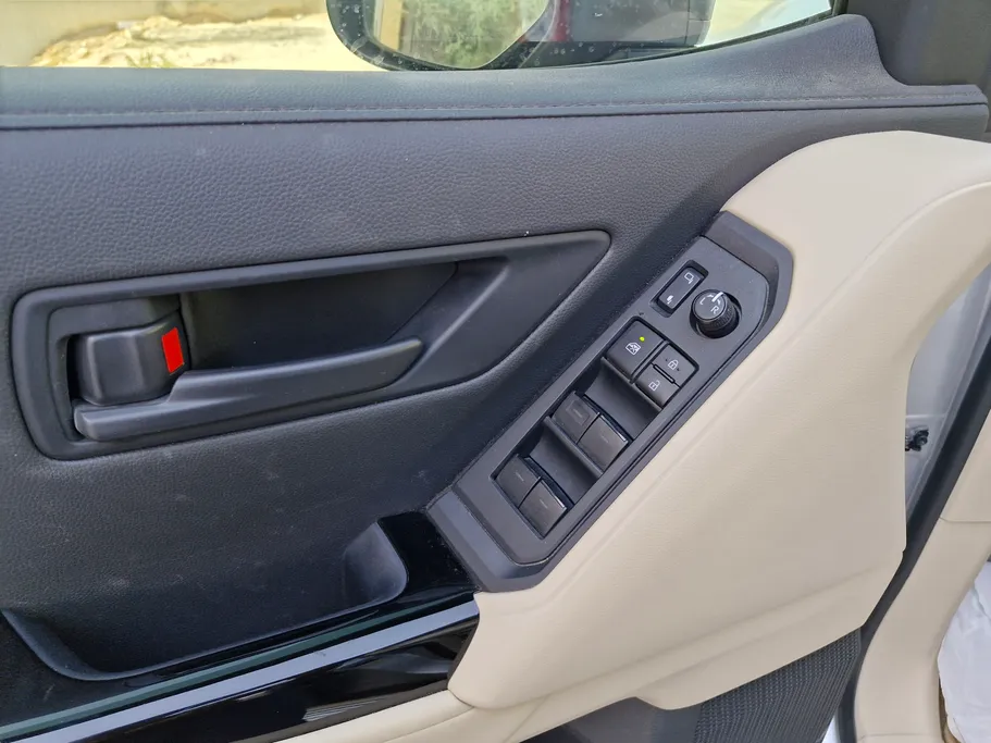 2024 Toyota Land Cruiser GXR 