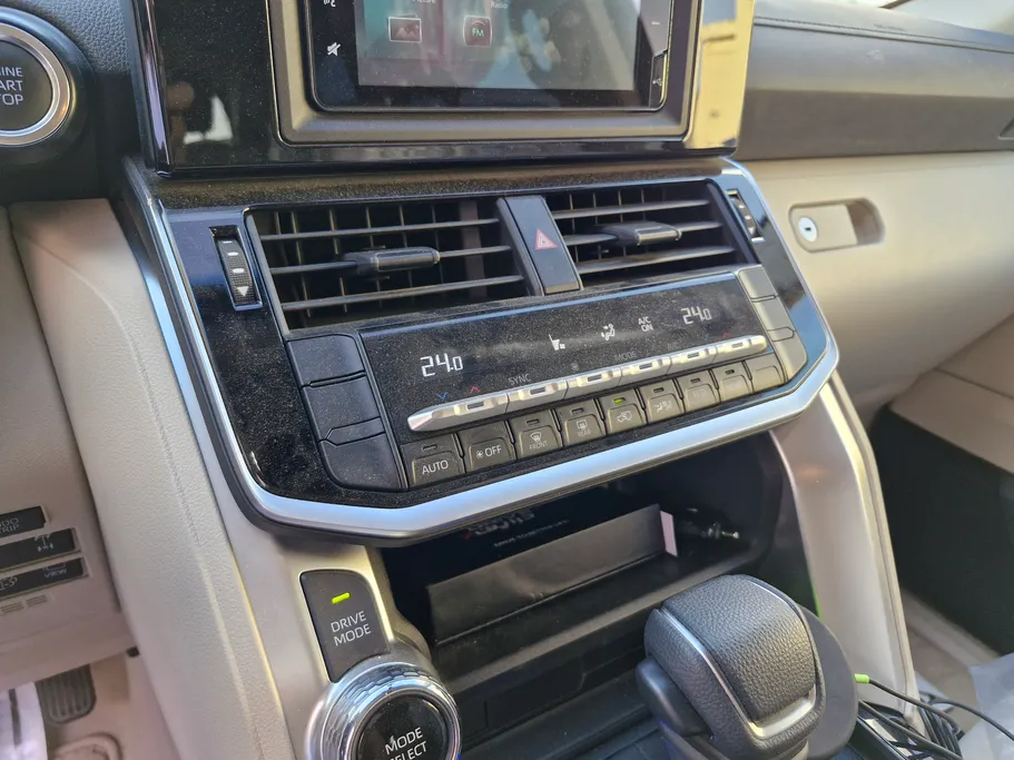 2024 Toyota Land Cruiser GXR 