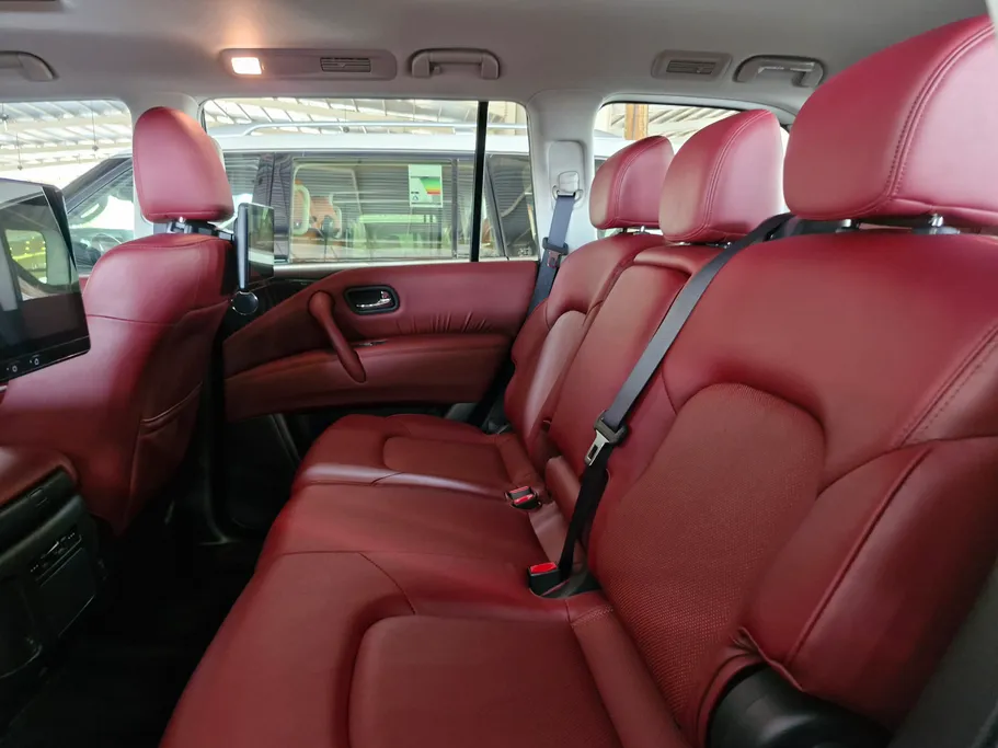 2023 Nissan Patrol LE Titanium 