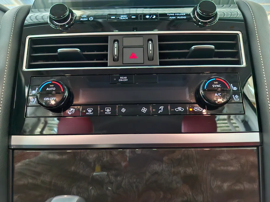 2023 Nissan Patrol LE Titanium 