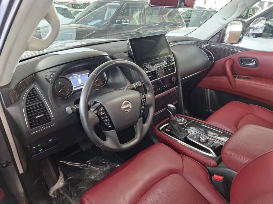 2023 Nissan Patrol LE Titanium 
