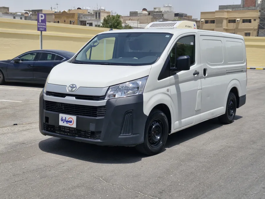 2023 Toyota Haice ثلاجة  