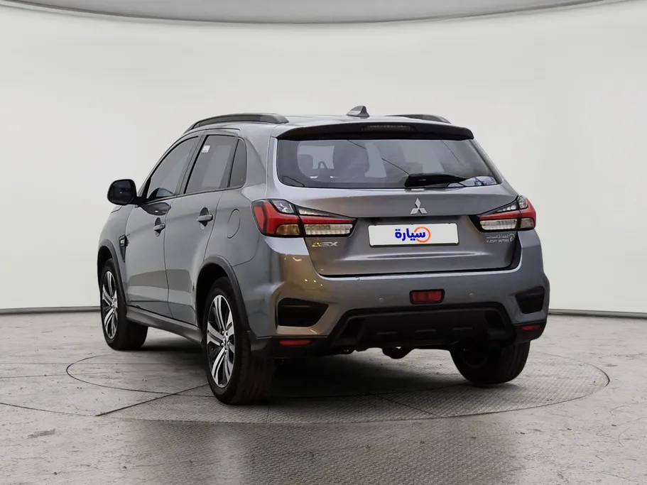 ميتسوبيشي ASX GLX 2022 