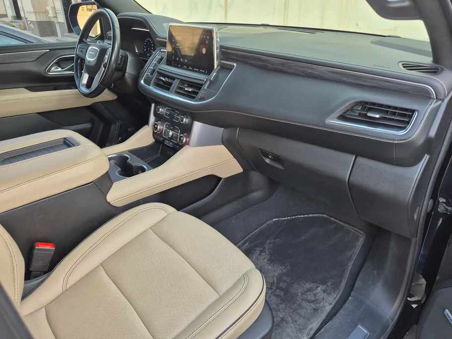 2022 GMC Yukon SLT 