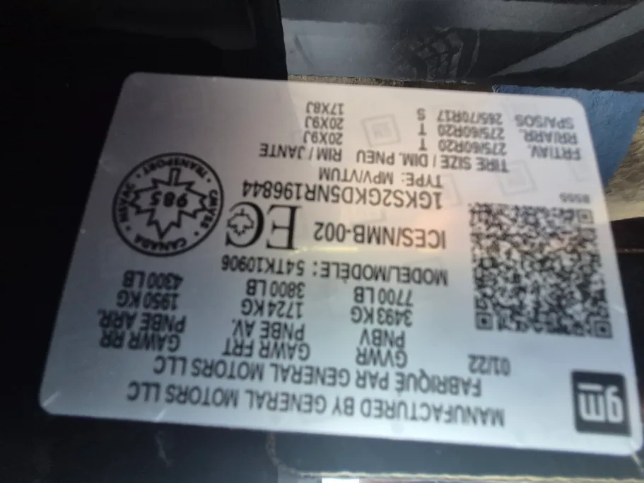 2022 GMC Yukon SLT 