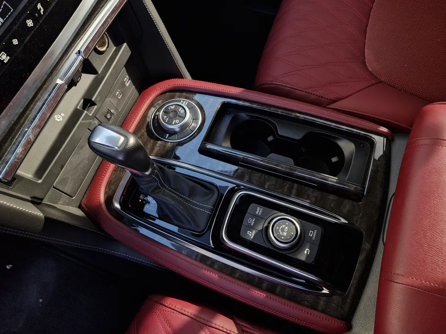 2024 Nissan Patrol Platinum 