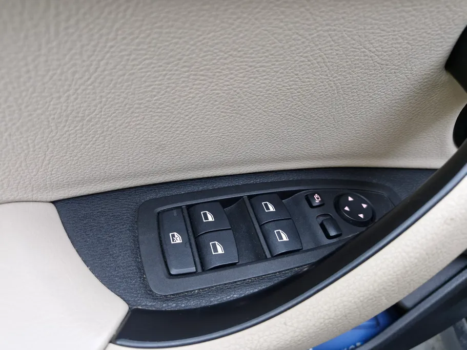 2021 BMW X Series 2 S Drive 20I 