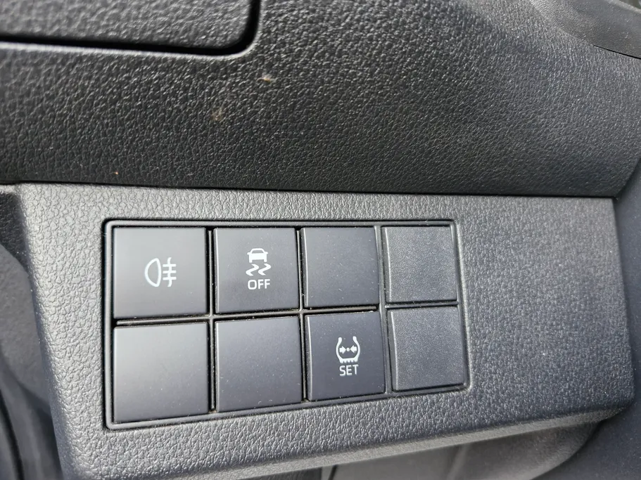 2024 Toyota Yaris  Y 