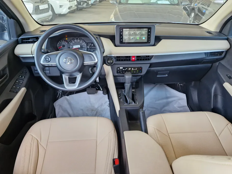 2024 Toyota Yaris  Y 