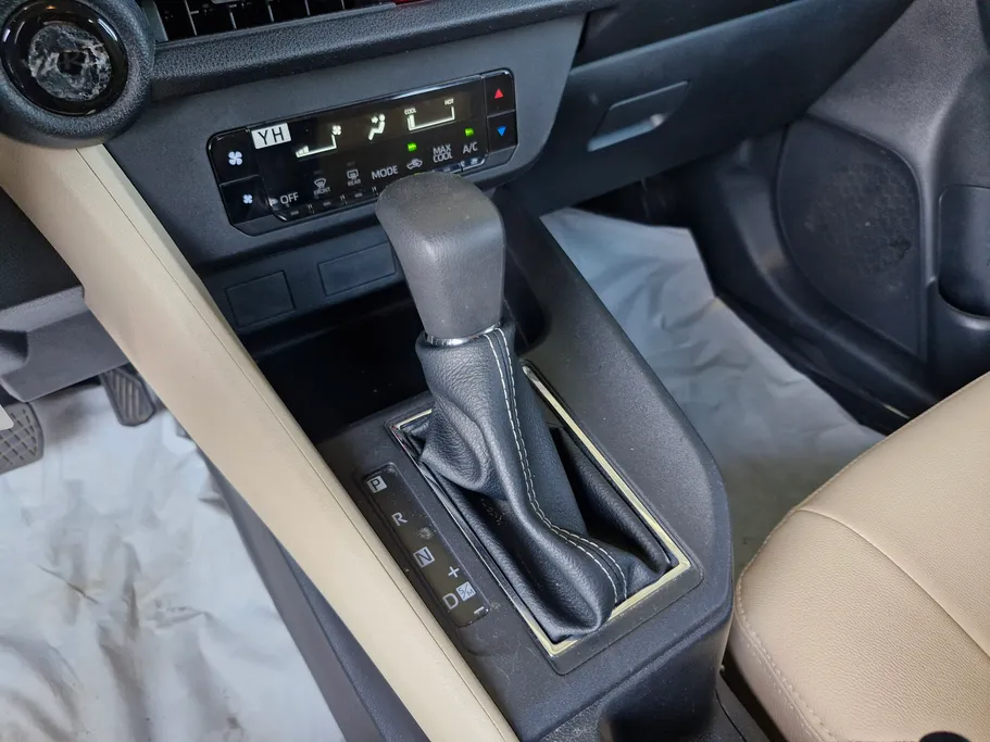 2024 Toyota Yaris  Y 