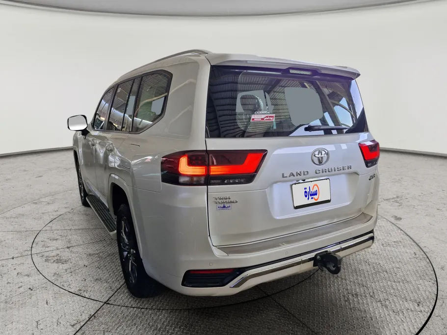 2023 Toyota Land Cruiser GXR5 