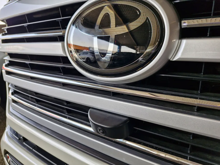 2023 Toyota Land Cruiser GXR5 