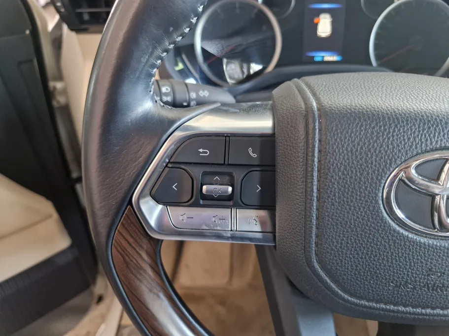 2023 Toyota Land Cruiser GXR5 
