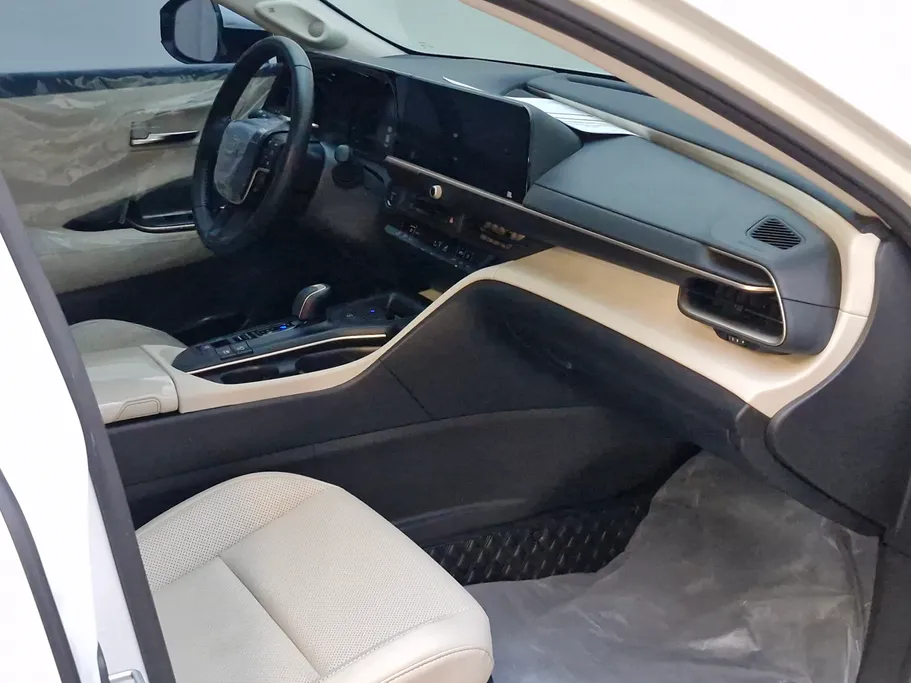 2023 Toyota Crown Premium 
