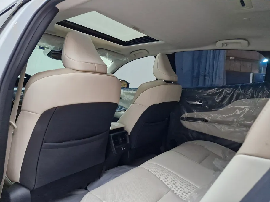 2023 Toyota Crown Premium 