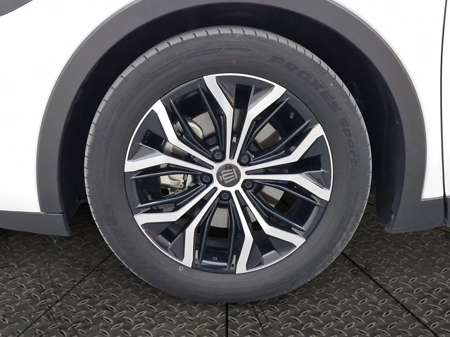 2023 Toyota Crown Premium 