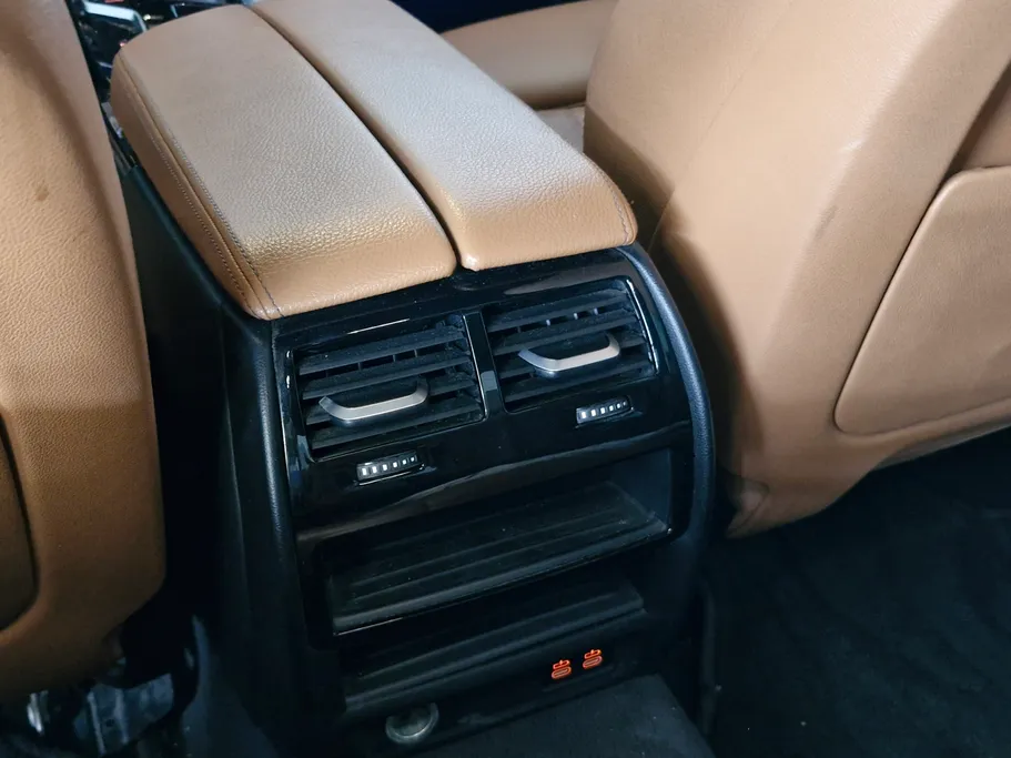 2023 BMW 5 Series 520i 