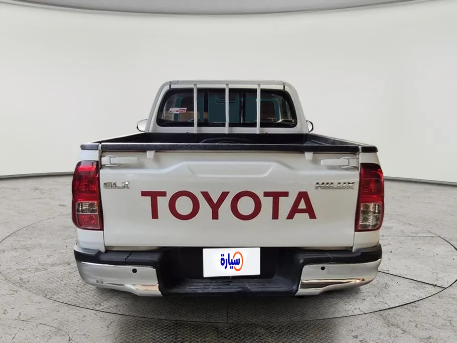 2022 Toyota Hilux GLX 