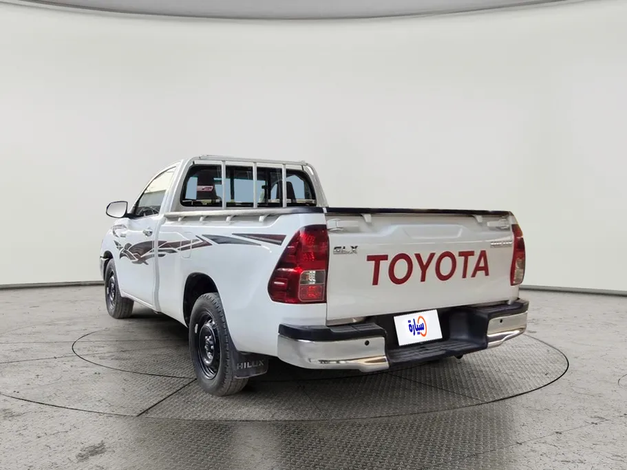 2022 Toyota Hilux GLX 