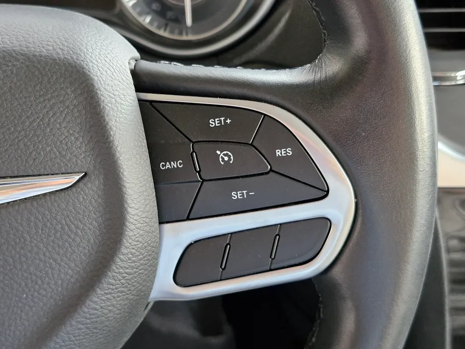 كرايسلر 300 LIMITED 2021 