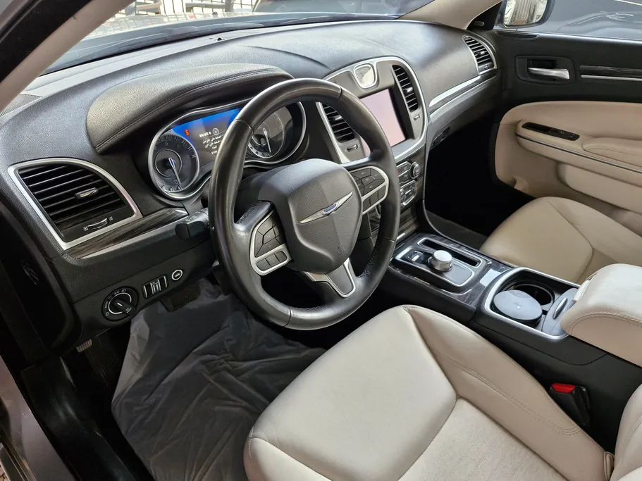 كرايسلر 300 LIMITED 2021 