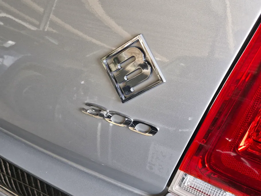 كرايسلر 300 LIMITED 2021 