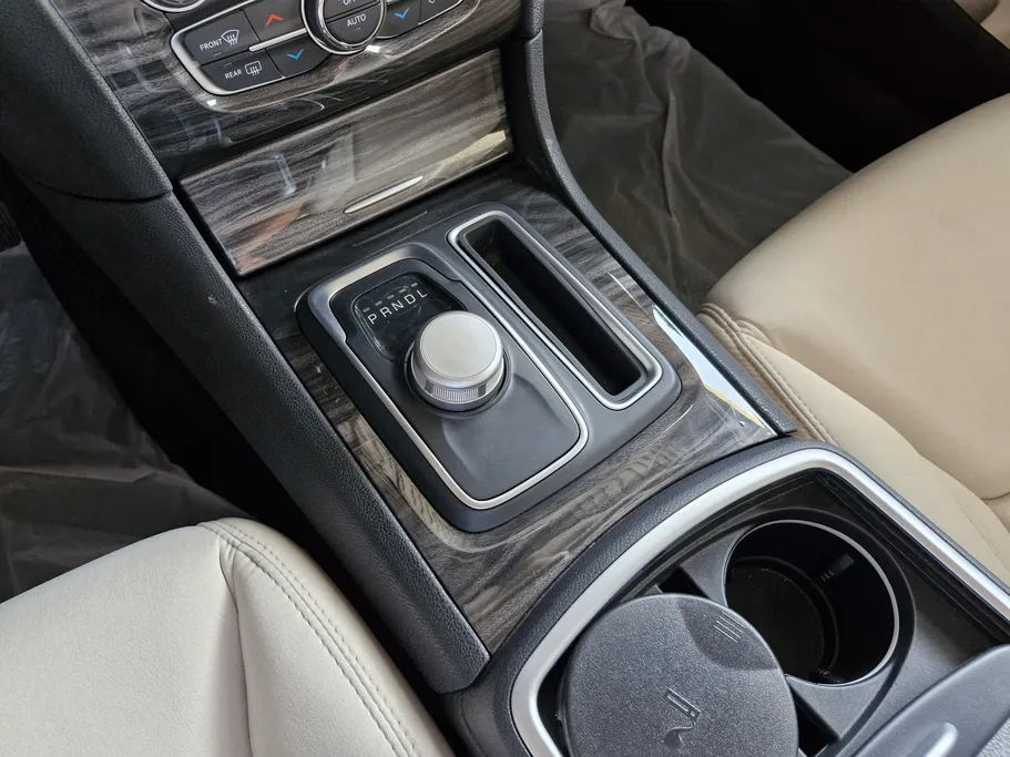 كرايسلر 300 LIMITED 2021 