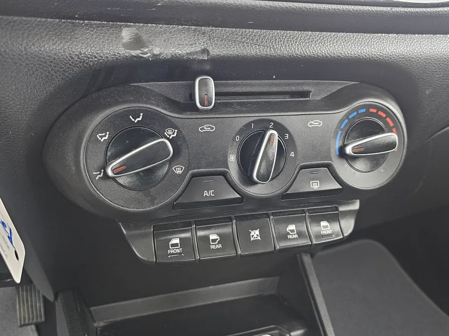 2023 Kia Pegas LX 