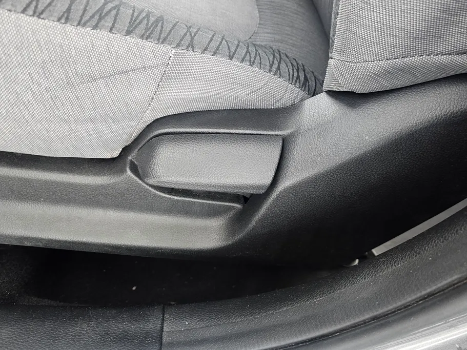 2023 Kia Pegas LX 