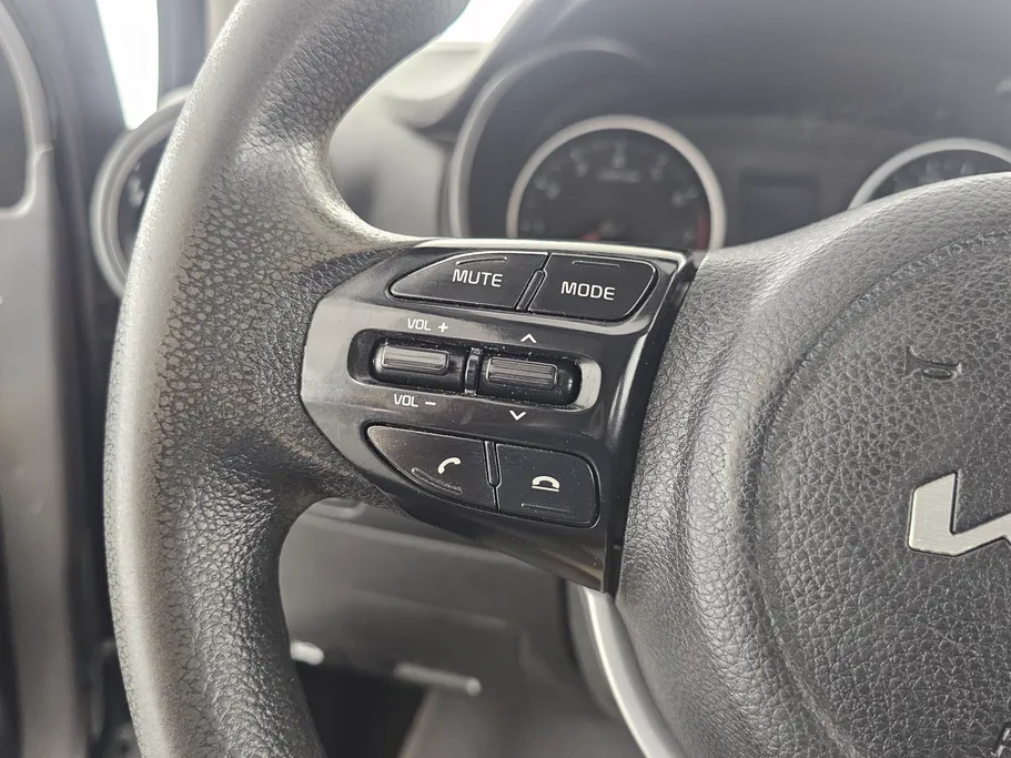 2023 Kia Pegas LX 
