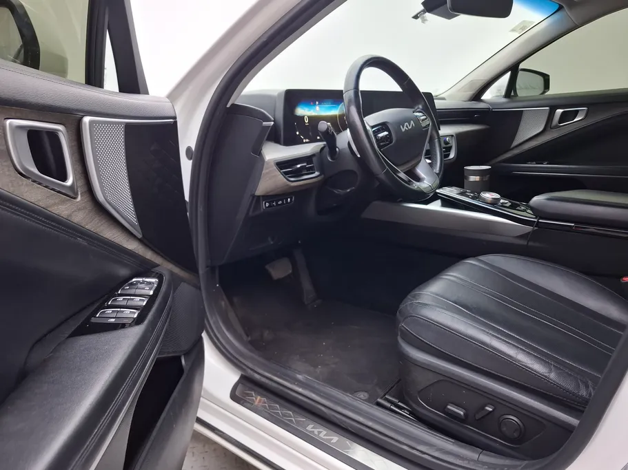 2022 Kia K8 EX 