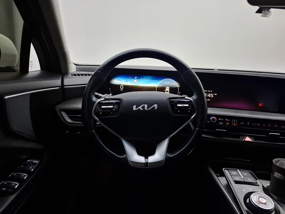 2022 Kia K8 EX 