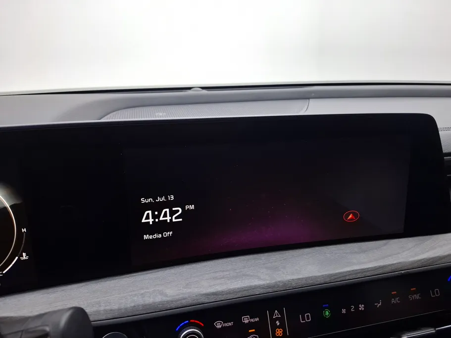 2022 Kia K8 EX 
