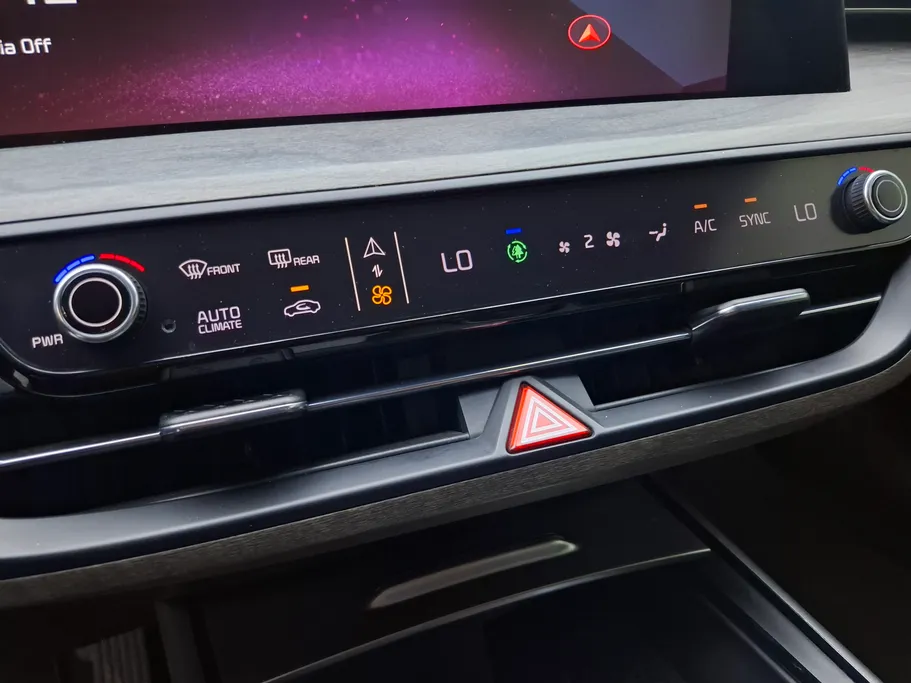 2022 Kia K8 EX 