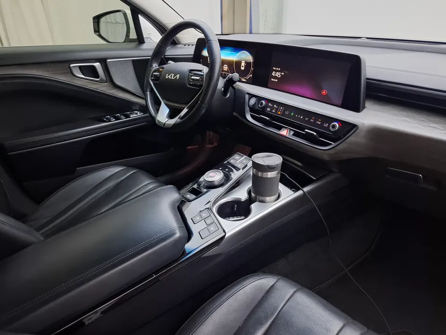 2022 Kia K8 EX 