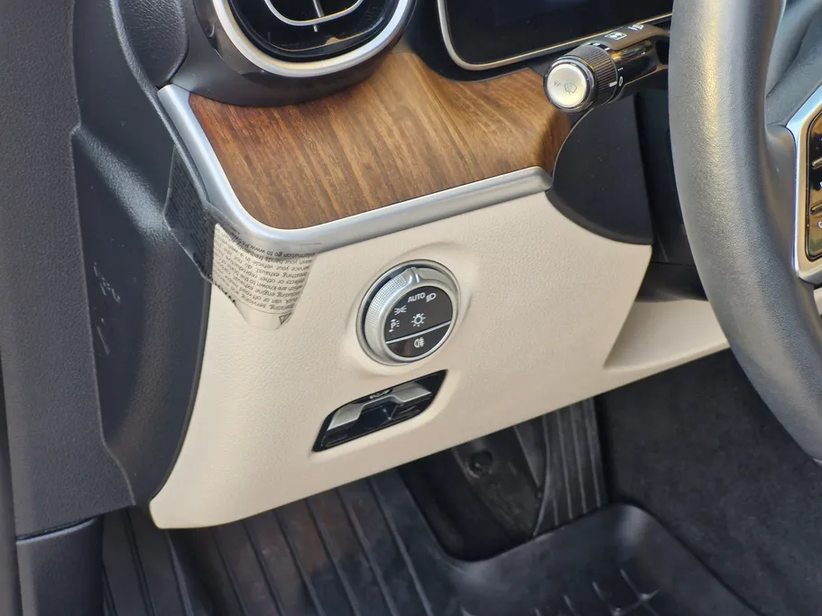2022 Mercedes C 300 