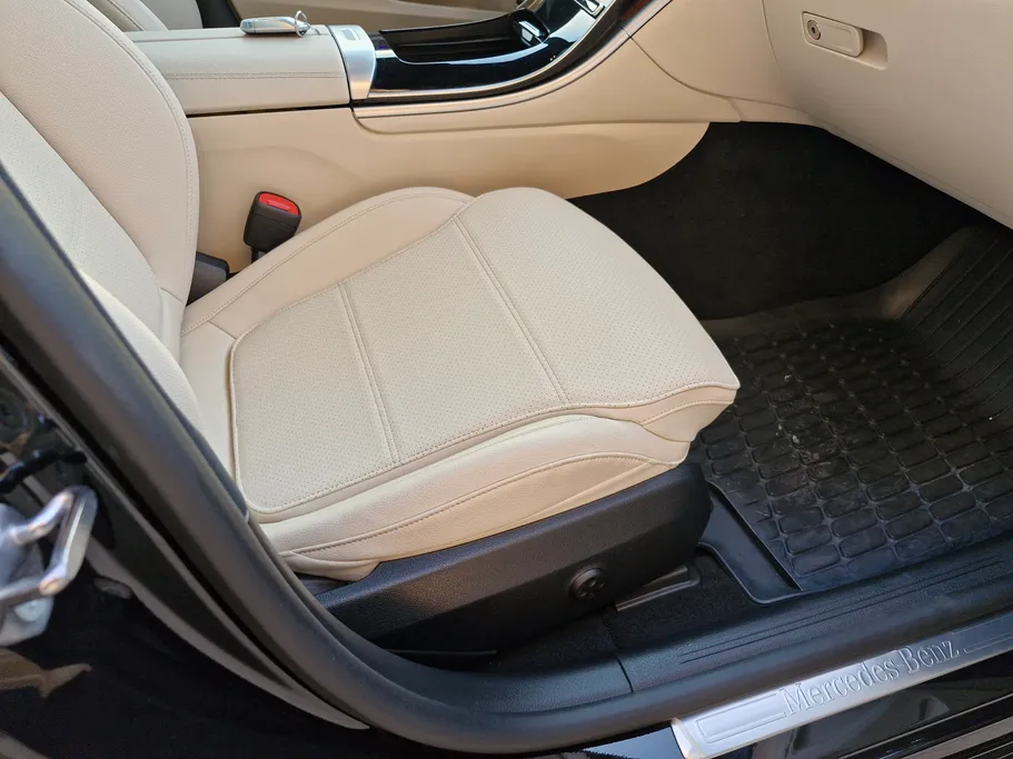 2022 Mercedes C 300 