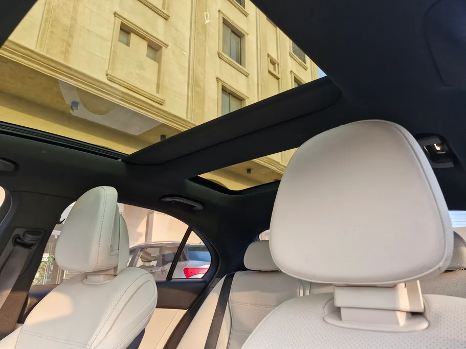 2022 Mercedes C 300 