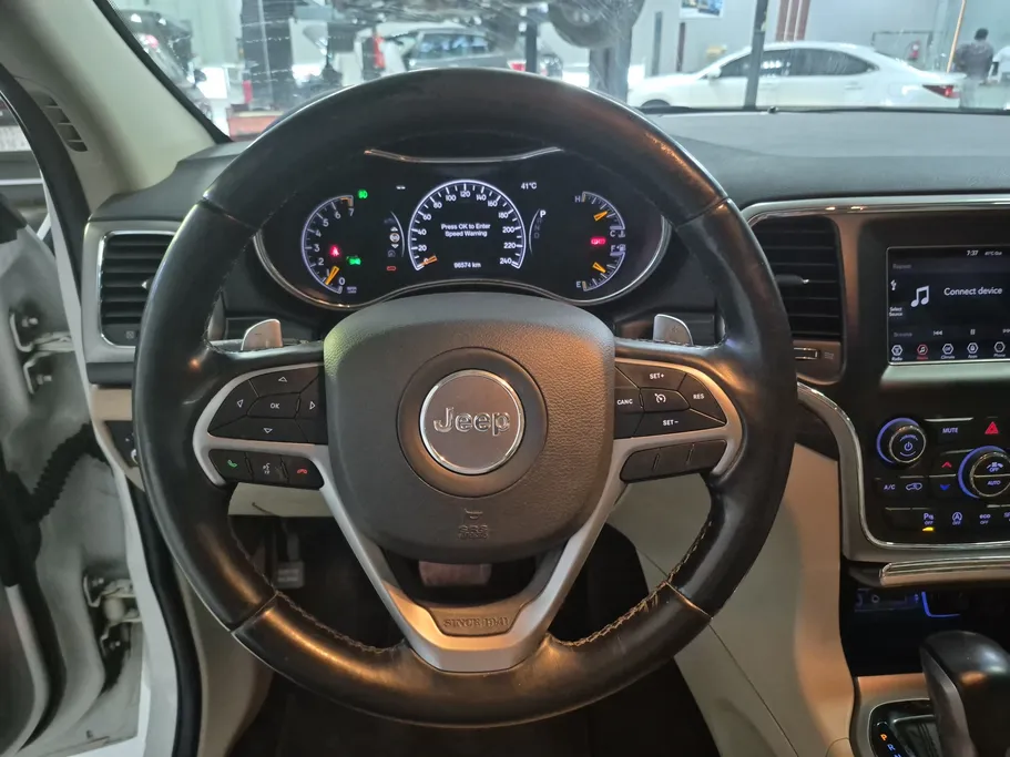 2020 Jeep Grand Cherokee لاريدو 