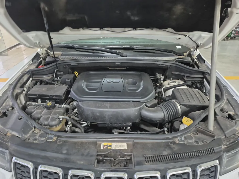 2020 Jeep Grand Cherokee لاريدو 