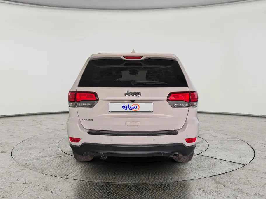 2020 Jeep Grand Cherokee لاريدو 