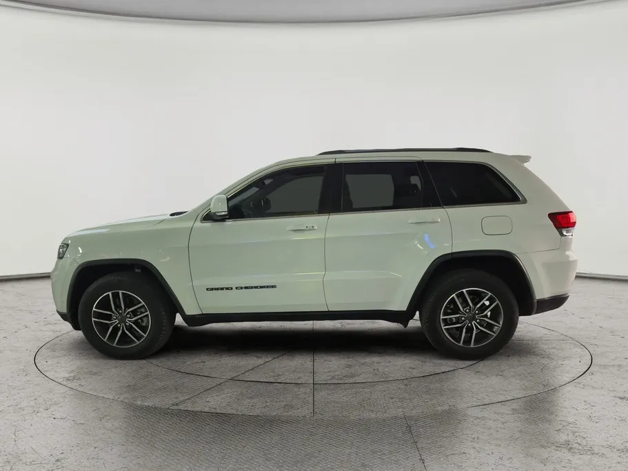 2020 Jeep Grand Cherokee لاريدو 