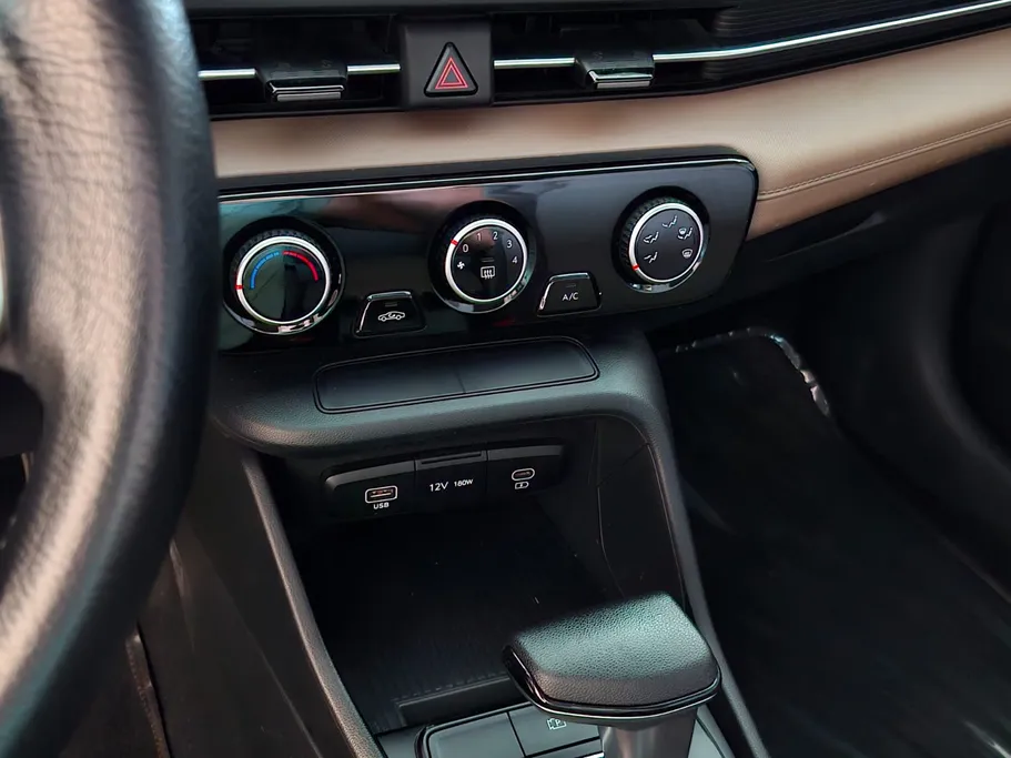 2024 Hyundai Accent Smart 
