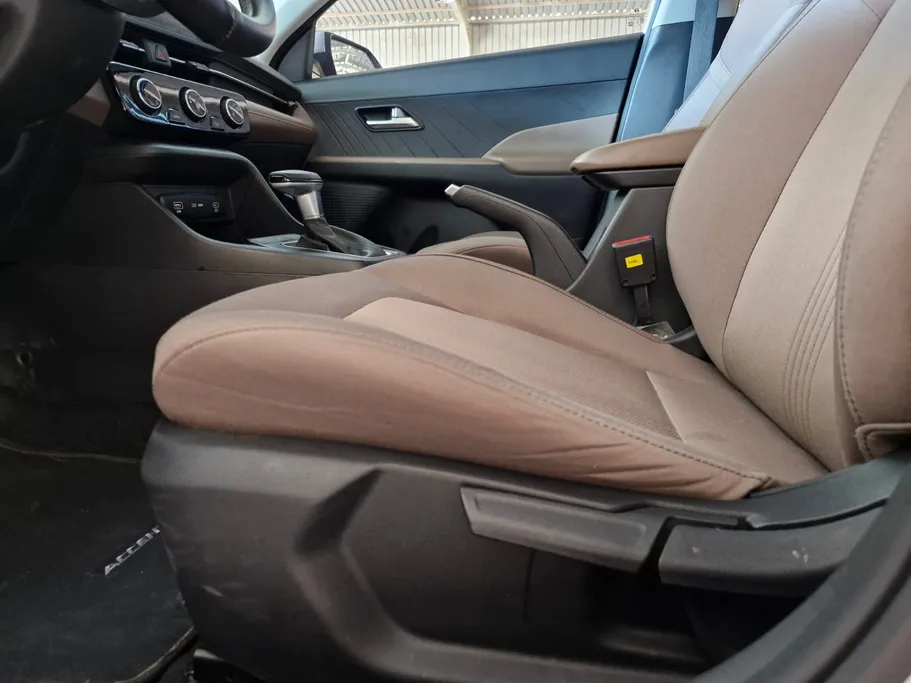 2024 Hyundai Accent Smart 