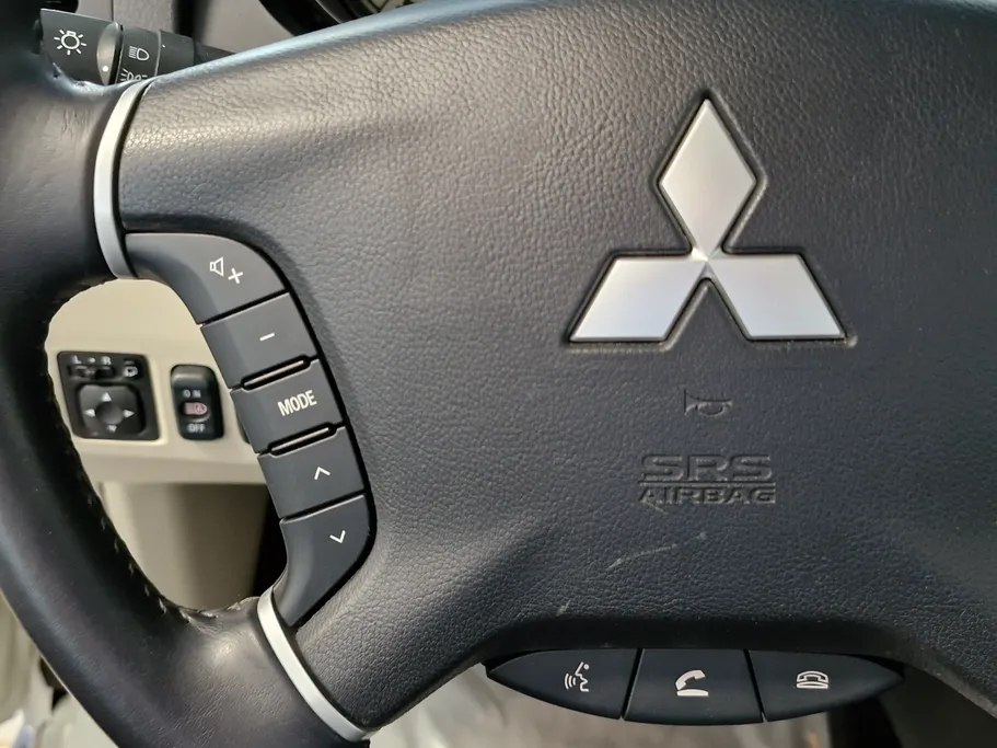 2022 Mitsubishi Pajero GLS 5Doors 