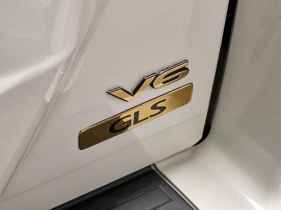 2022 Mitsubishi Pajero GLS 5Doors 