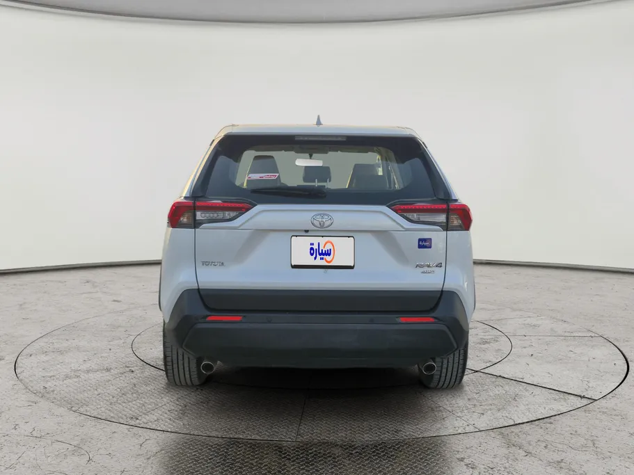 2023 Toyota RAV4 LE 