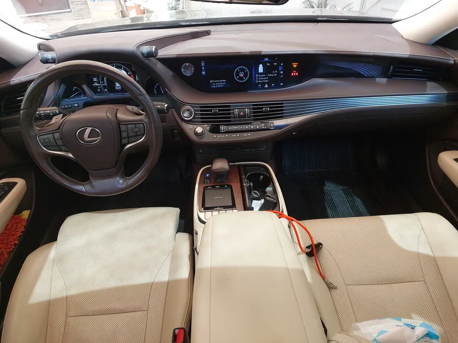 2020 Lexus LS 500 