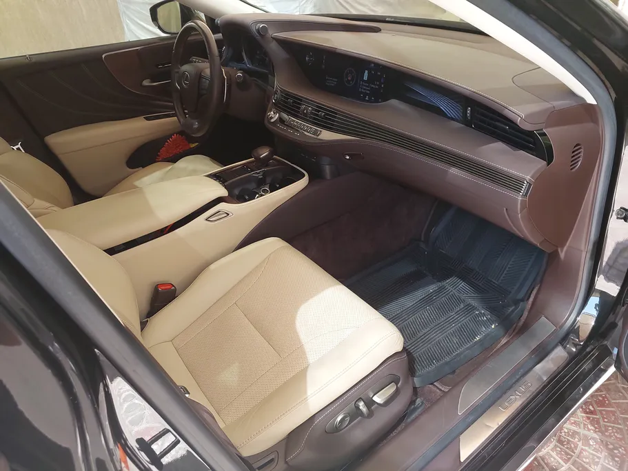 2020 Lexus LS 500 